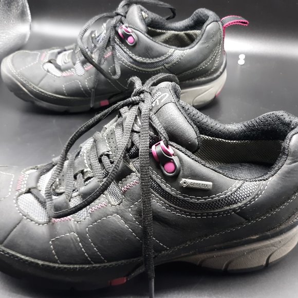 Clarks Womens hiking/walking shoe Wave Walk sz 7M - Picture 5 of 9